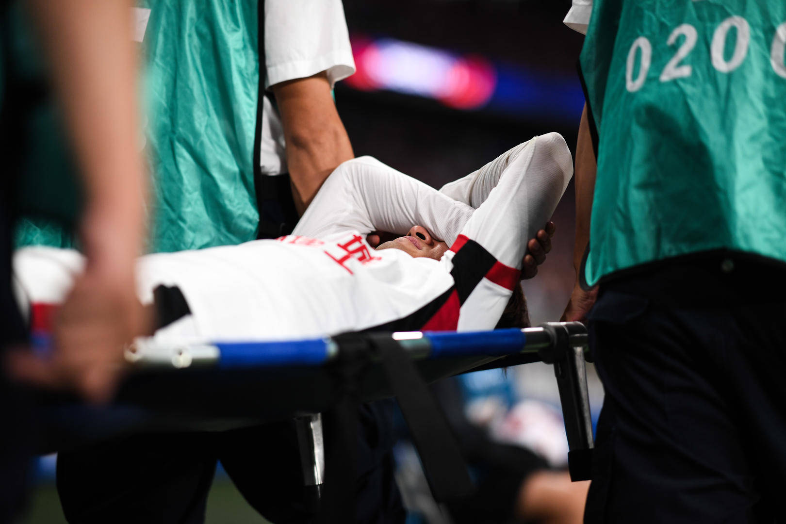 爱游戏-上海申花发布备战花絮，加时末段绝杀压哨，德甲任务艰巨，高层口径保持一致(上海申花2024中超进球集锦视频)