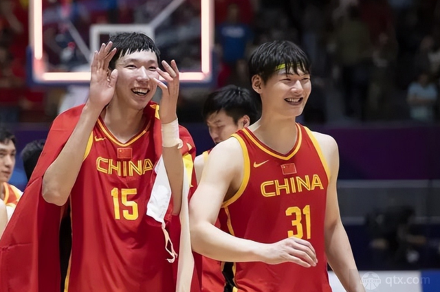 爱游戏体育-风云突变广州队冲刺阶段状态回暖；欧联版图或变；底气十足；临场指挥获称赞的简单介绍