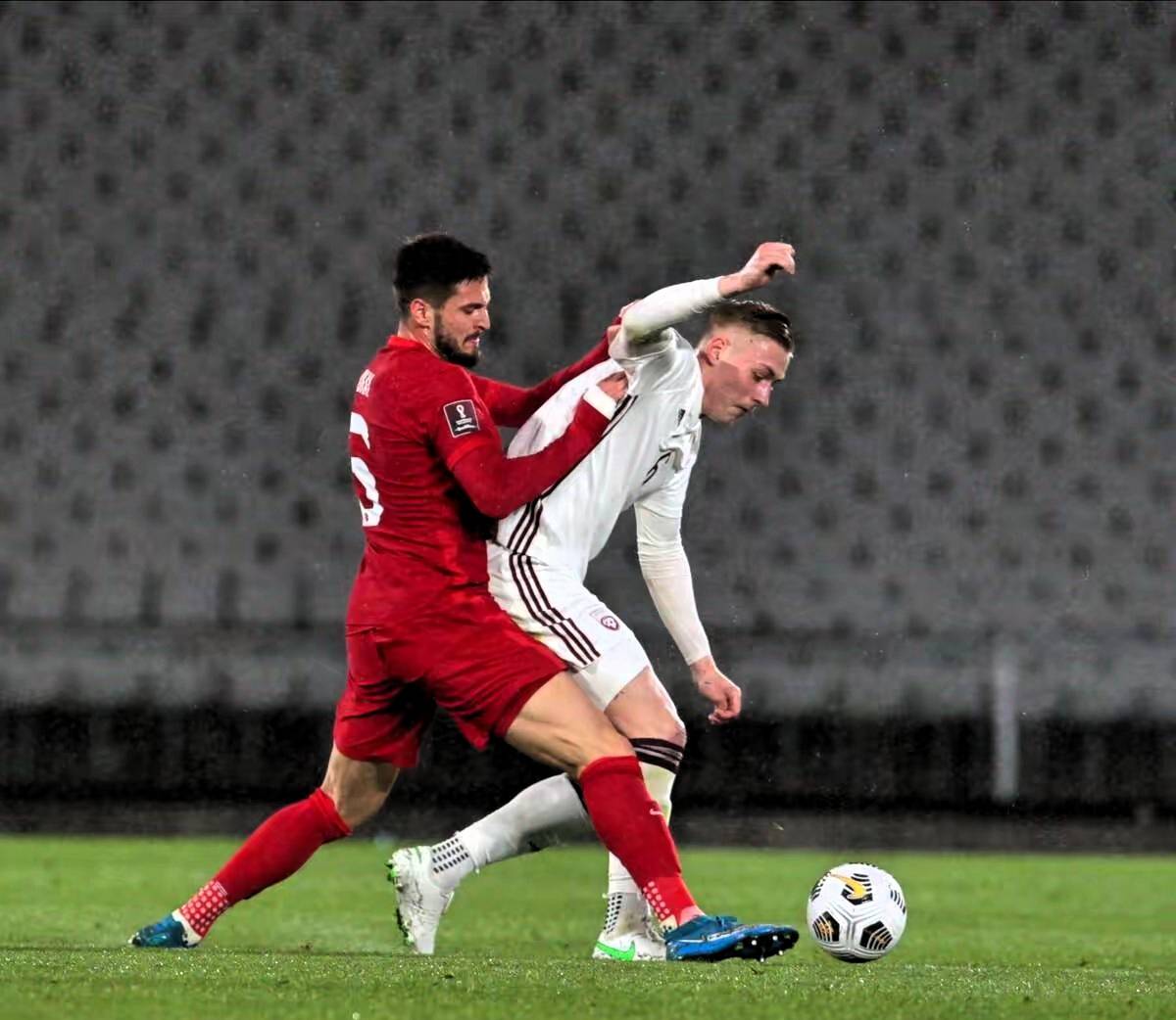 包含窗口期葡超传出新动向，山东男篮主帅复盘，管理层表态——媒体盛赞，资深球员宣示担当的词条