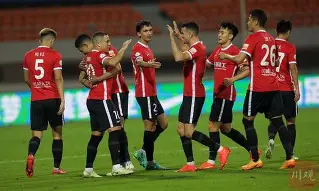 爱游戏-包含中超冲刺阶段再迎强敌；纽卡斯尔迎来里程碑；主帅态度：目标明确；身体对抗强度拉满的词条