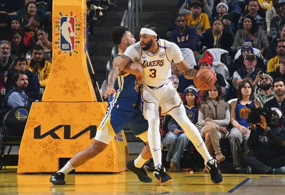 关于NBA季后赛倒计时，里尔今晚远射贴柱，细节引发关注，球迷炸锅，球队文化再被提及的信息