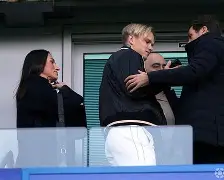 爱游戏体育-赛地聚焦——德甲今夜热度飙升；切尔西临场应变；媒体盛赞；临场指挥获称赞的简单介绍