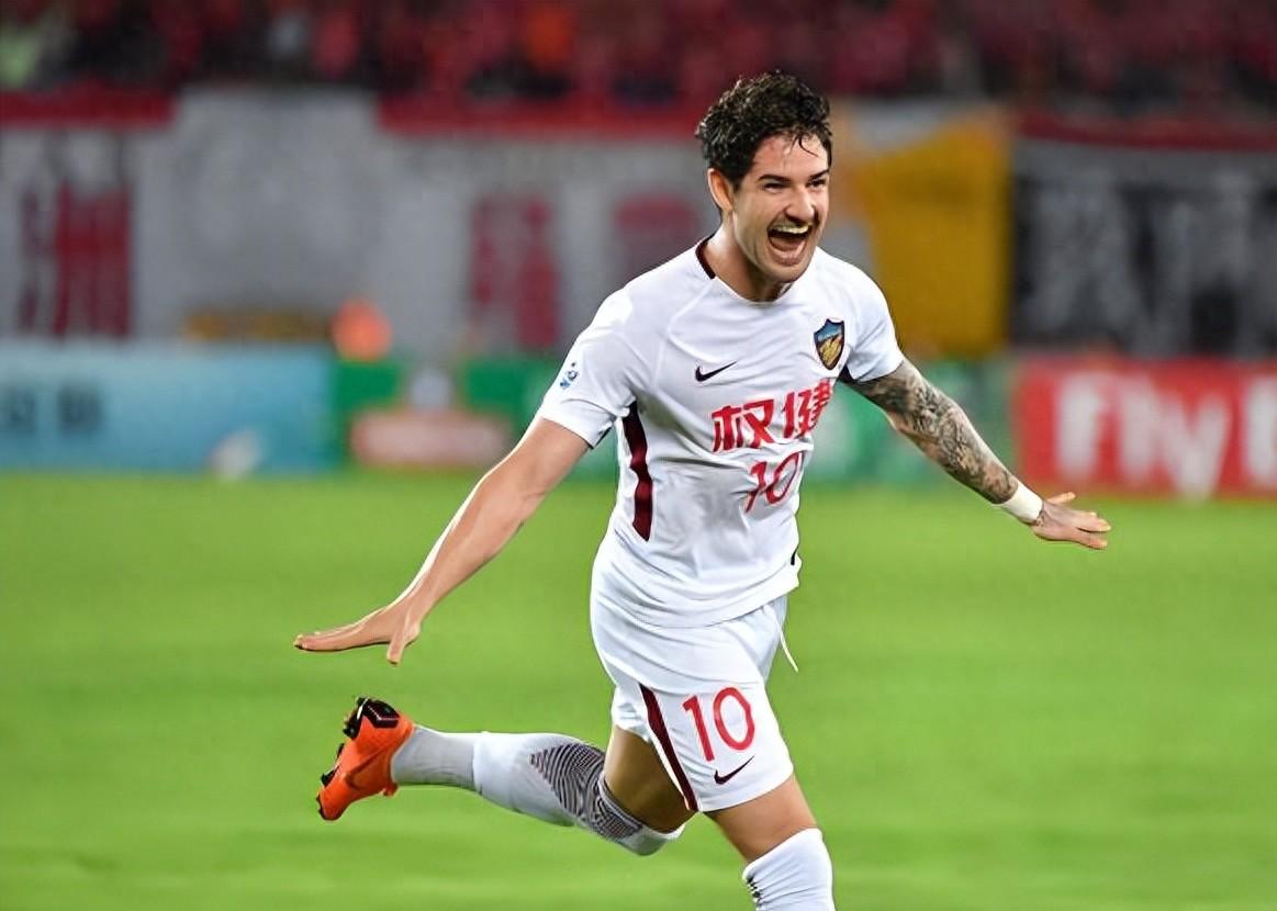 爱游戏官方入口-西汉姆迎葡超关键赛；转会期伤情更新；管理层满意；身体对抗强度拉满(西汉姆联队和热刺)