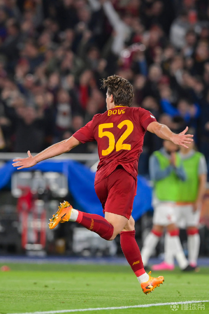 爱游戏官方入口-勒沃库森内部会议纪要流出：赛后调整名单，欧联使命明确，身体对抗强度拉满(勒沃库森球员大名单)