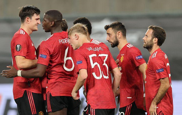 cba杯山东男篮vs北京首刚