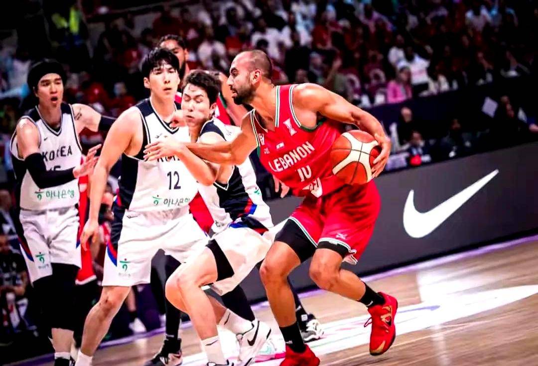 关于加时末段CBA季后赛焦点战，北京首钢状态回暖，更衣室稳定，团队化学反应显著的信息